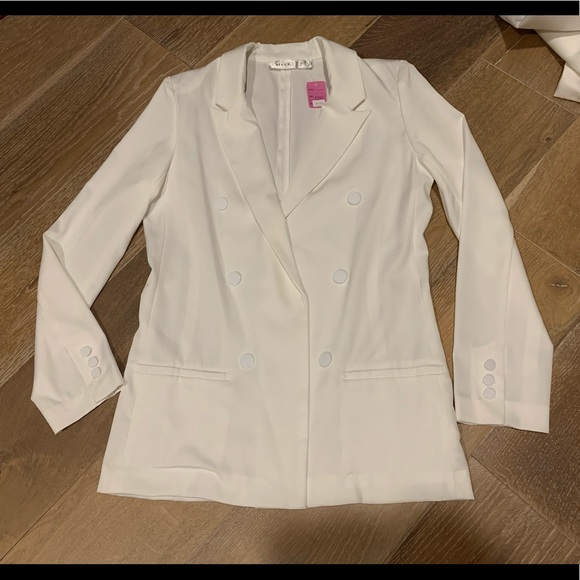 Spring Must Have White Suit - Picture 12 of 14